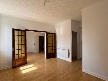 grand appartement t3 bis