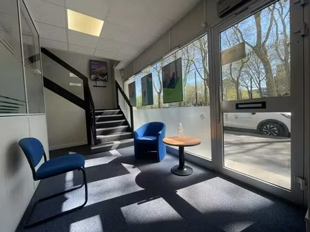 location bureaux 100 m²