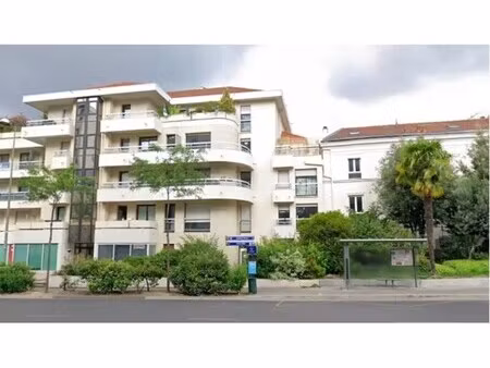 vente bureaux 69 m²
