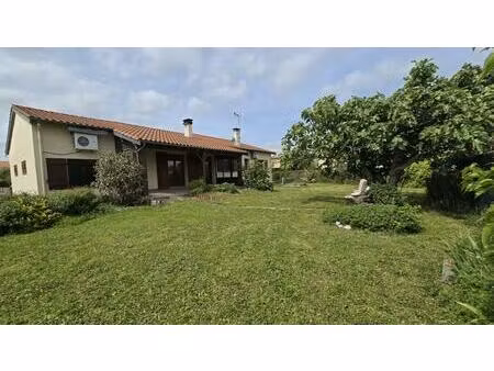 eaunes  charmante maison t4 sur terrain clos d'environ 1700m2