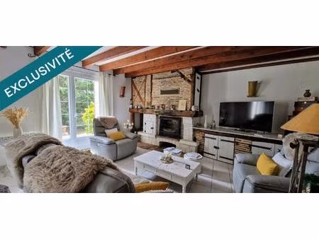 charmante maison de 210m² avec terrain arboré de 2800m² à maison mas d'agenais