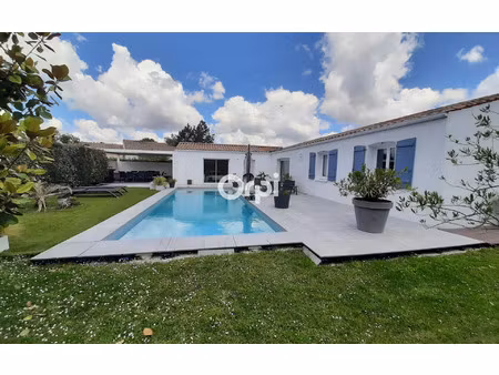 maison saint-sulpice-de-royan m² t-5 à vendre  575 000 €