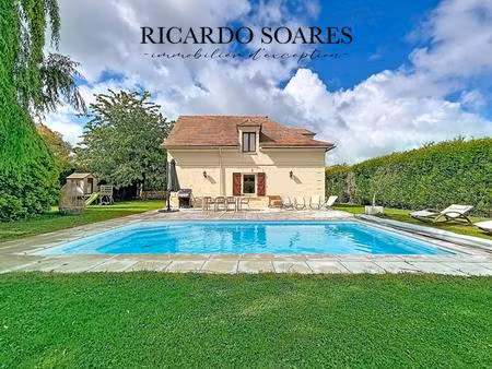 le meux 60880 - villa de charme 196m2 / 6 chambres / piscine / 3 garages / terrain 1400m2