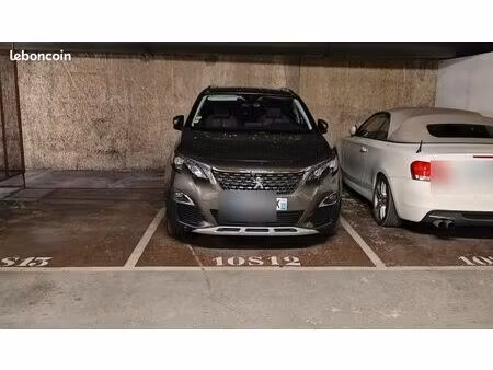 parking 12m² paris 3eme - quartier de l'horloge