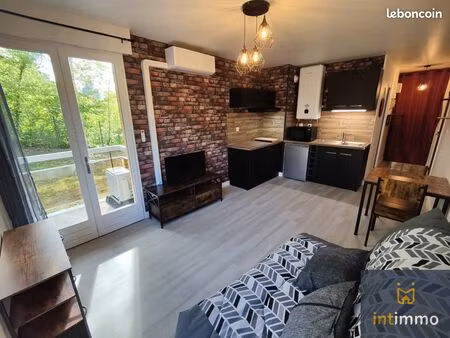 studio 1 pièce 25 m²