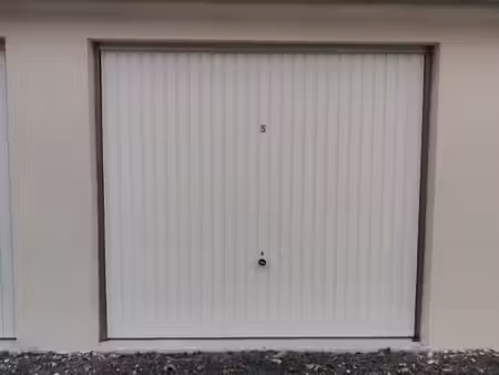 garage/box lizy sur ourcq