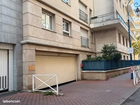 location box