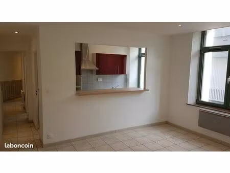 arras centre. f3 de 57 m2 au prix de 600+25 de charges