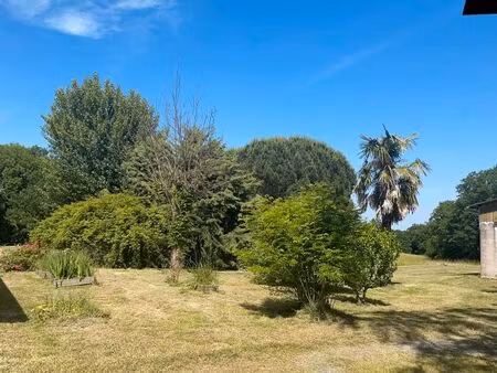 maison campagne 100 m² – calme absolu – voisins éloignés – proche commodités 8 min