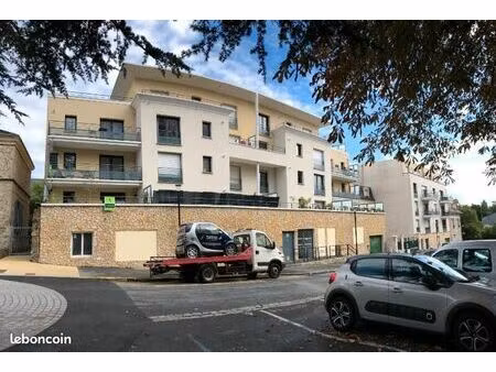 studio 1 pièce 27 m²