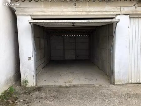 garage 15m2 proche médiathèque