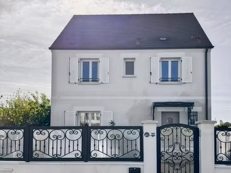 maison de 4 pièces de 95 m² à précy-sur-oise