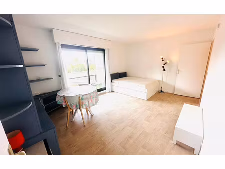 location appartement  28.75 m² t-1 à rosny-sous-bois  780 €