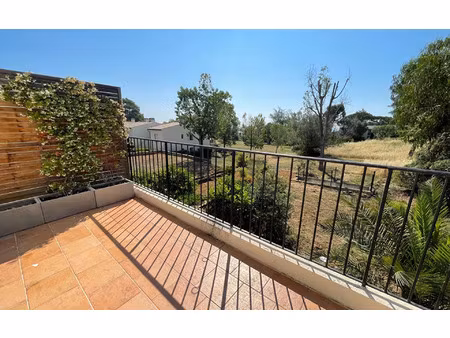 location appartement  m² t-2 à villeneuve-loubet  1 210 €