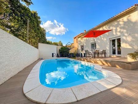 villa 3 faces avec piscine  garage et 5 chambres – 132 m² hab