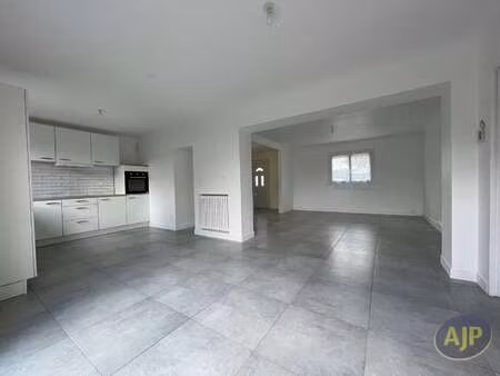 location maison à orvault (44700) : à louer / 119m² orvault