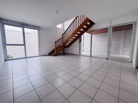 blagnac quartier andromède appartement t4 duplex type villa 77.56m2 m² lumineux avec terra