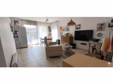 rez de jardin gelos avec parking