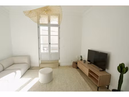 location appartement 4 pièces 111 m² à montpellier (34000)