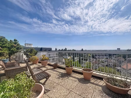 saint cyr sur loire - dernier étage - terrasse 100m2