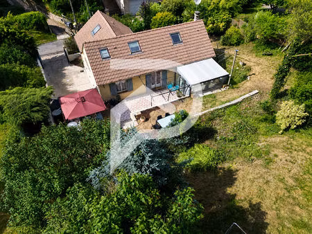 maison lumineuse 5 chambres avec sous-sol total et accès forêt à vaux-sur-seine