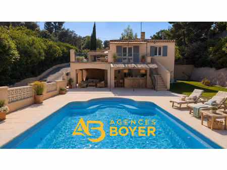maison familiale avec piscine à bandol terrain 1200 m2