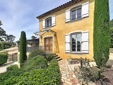 carces - villa avec vue imprenable 5 pièce(s) piscine.