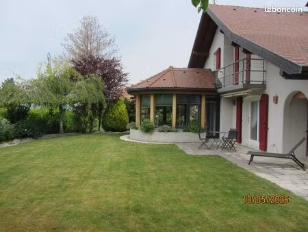 vente maison 8 pièces 210m2