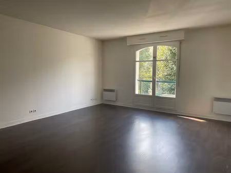 location appartement 3 pièces 72.94 m² à pontoise (95000)  1 095 €