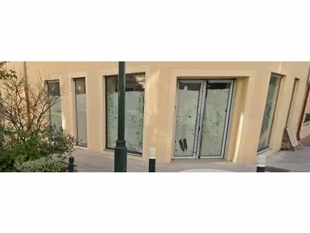location commerce st mande 94160 200m²
