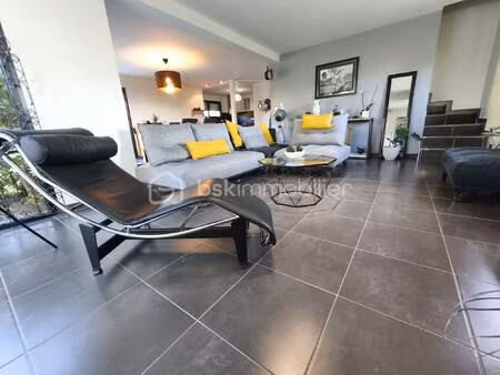 maison contemporaine de 136 m² à plouer-sur-rance