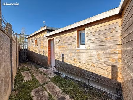 studio 1 pièce 20 m²