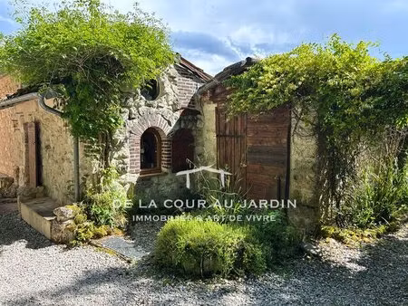 maison de charme en pierre du quercy havre de paix au coeur de