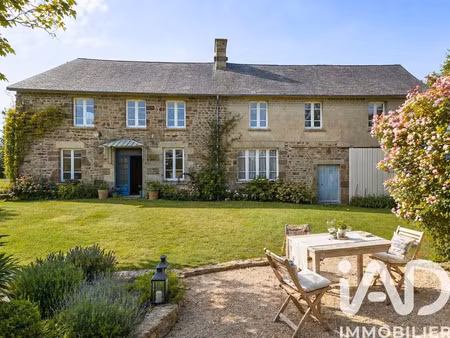 maison à percy (50410)