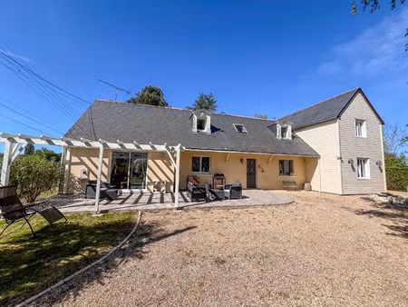 a vendre maison corzé   5 chambres  jardin  garage  210m2  vie de plain-pied