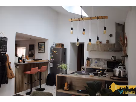 une maison chaleureuse entre nature  nantes et littoral
