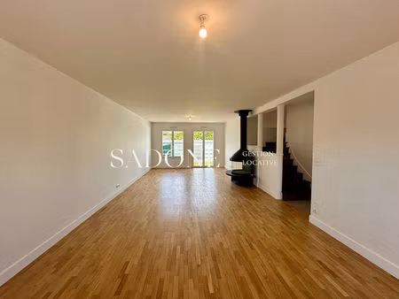 maison nanterre 174.7 m2 (surface terrain 322..1 m²)