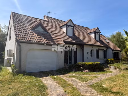 maison sur 1104m2 environ  4 chambres  garage et atelier