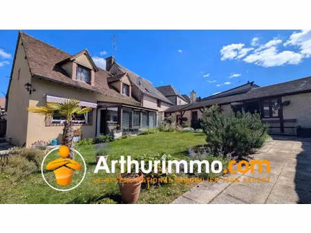 vente maison de village 10 pièces 250 m2 à aubigny-sur-nère