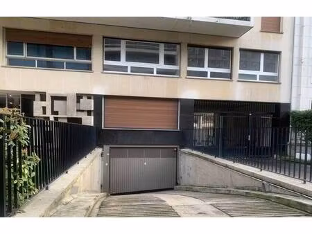 parking à louer