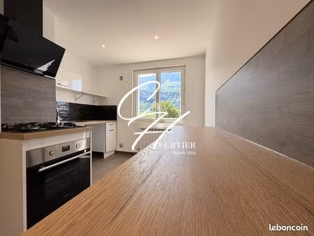 appartement 3 pièces 55 m²