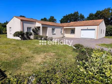 vente maison à poiroux (85440) : à vendre / 120m² poiroux