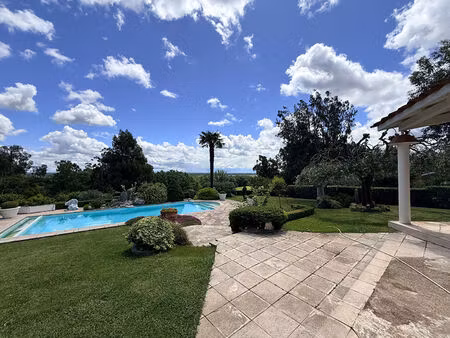 villa golf de teoula 5 pièce(s) 200 m2 + jardins et piscine