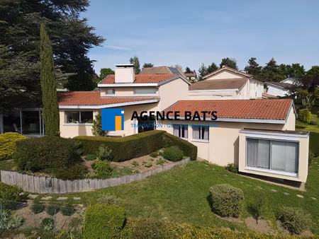 villa saint-genest-lerpt 146 m2