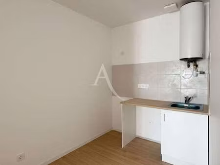 location appartement t1 à beauvoir-sur-mer (85230) : à louer t1 / 33m² beauvoir-sur-mer