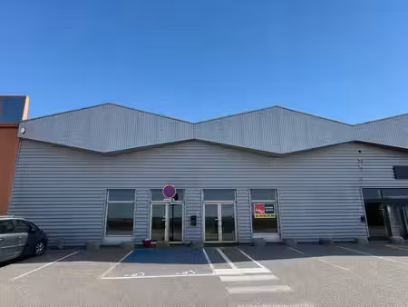 location commerce gonfreville-l’orcher 76700 1174m²