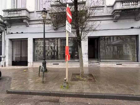 commercieel te huur in elsene