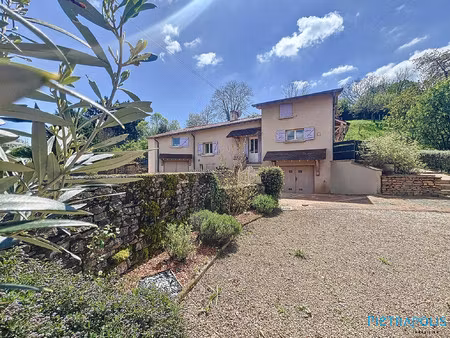 belle maison a pierreclos 185 m²