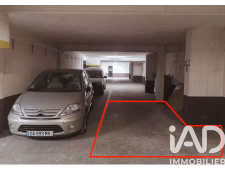 vente parking undefined m²