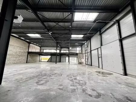 location local d’activités le havre 76600 351m²